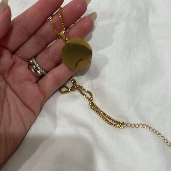 EllandEm Gold Disc Necklace - Picture 5 of 5